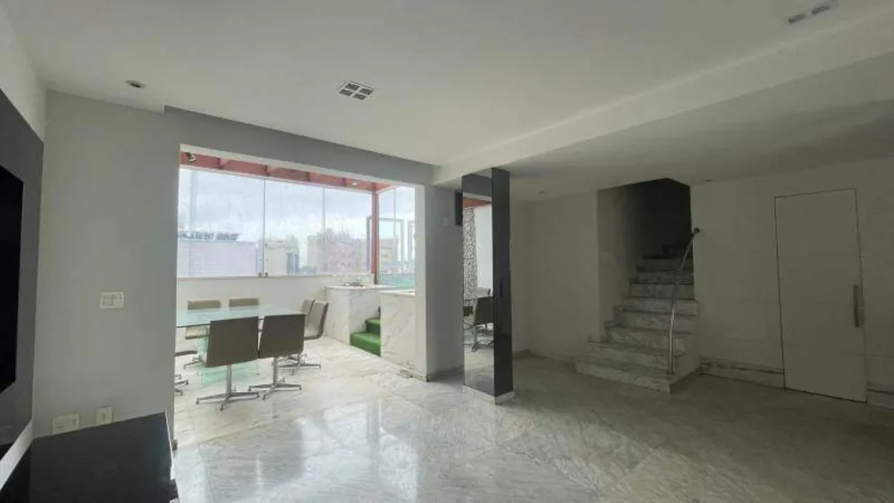 Cobertura, 3 quartos, 213 m² - Foto 1