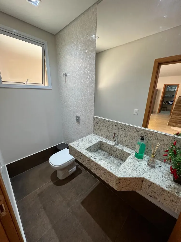 Casa, 3 quartos, 231 m² - Foto 3
