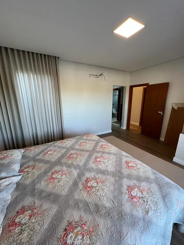 Casa, 3 quartos, 231 m² - Foto 6