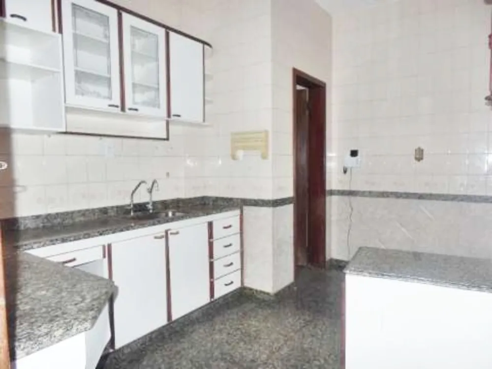 Casa, 3 quartos, 246 m² - Foto 5
