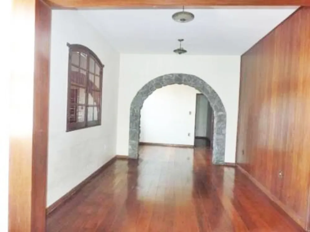 Casa, 3 quartos, 246 m² - Foto 3