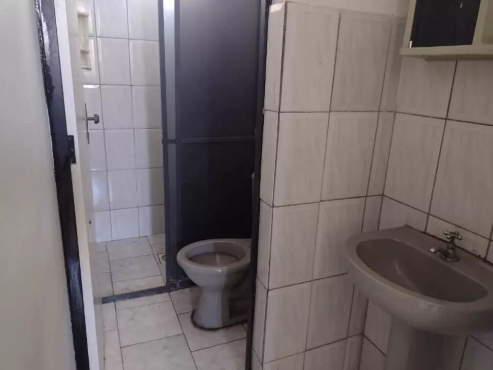 Casa à venda com 2 quartos, 65m² - Foto 2