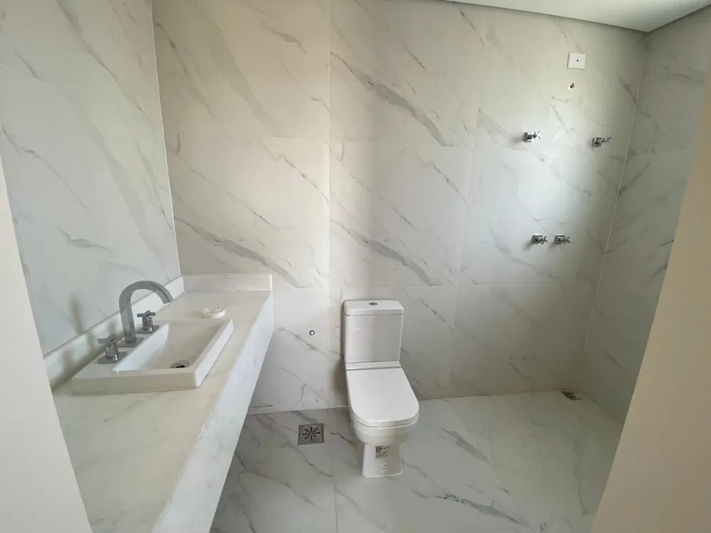 Cobertura, 4 quartos, 220 m² - Foto 2