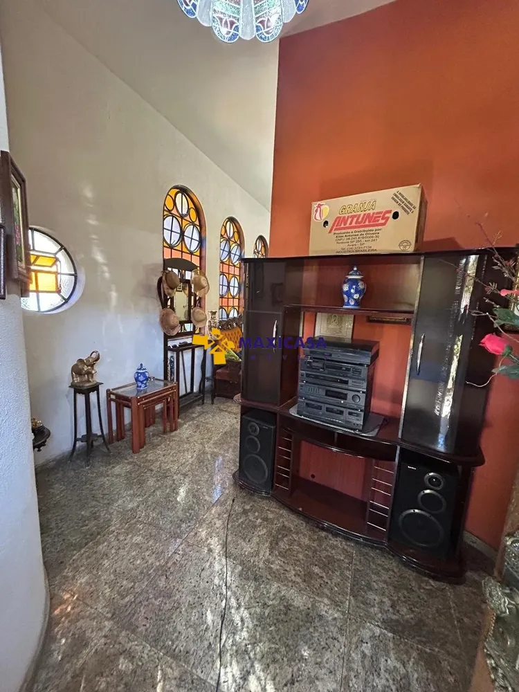 Casa, 5 quartos, 301 m² - Foto 3