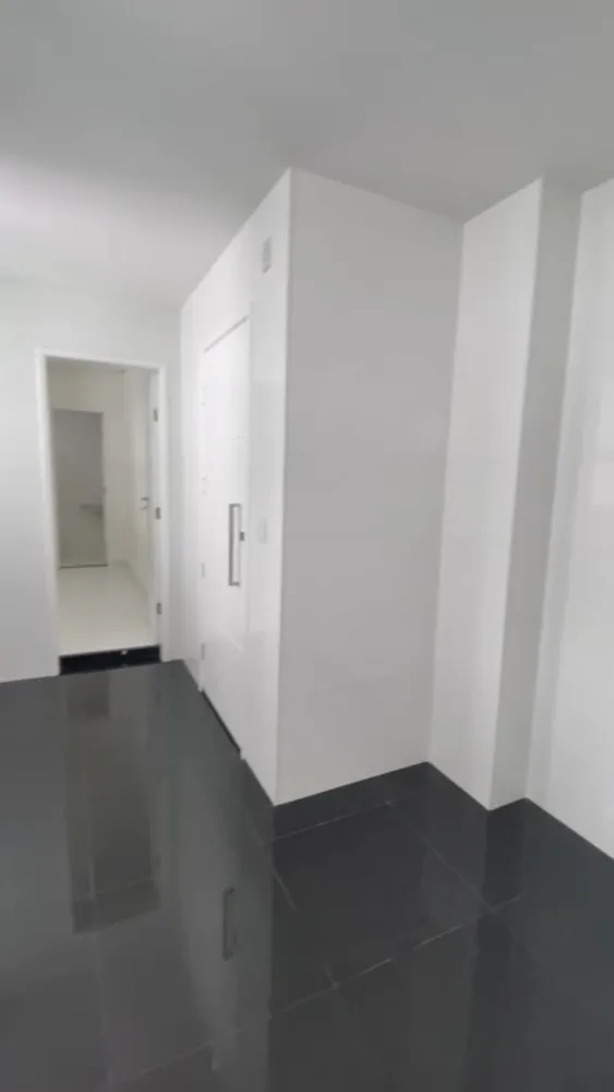 Apartamento, 4 quartos, 196 m² - Foto 5