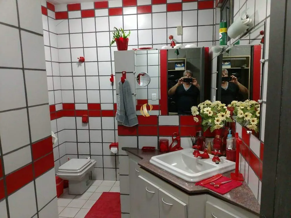 Casa, 3 quartos, 288 m² - Foto 1