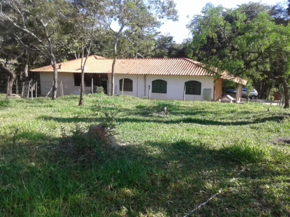 Chácara à venda com 3 quartos, 20000m² - Foto 1