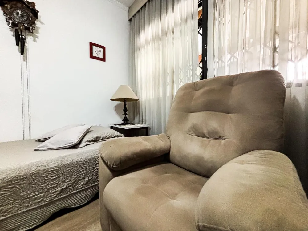 Casa, 4 quartos, 348 m² - Foto 1