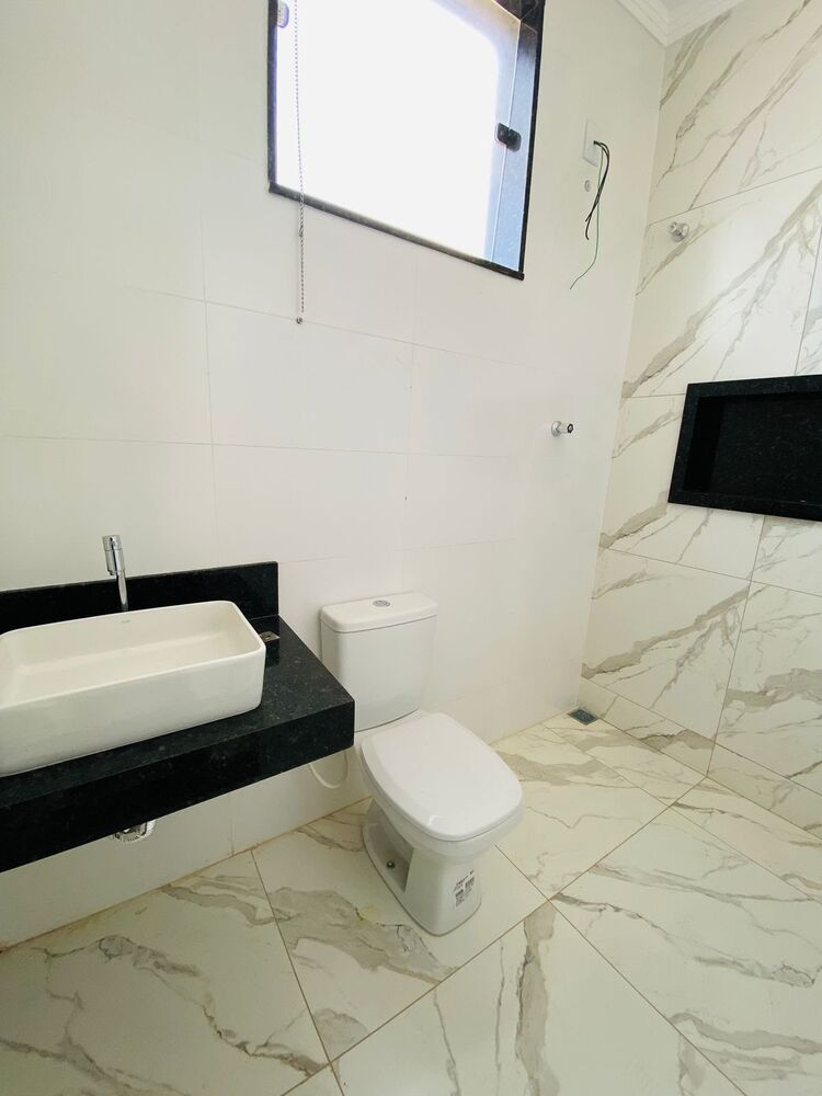 Casa à venda com 3 quartos, 250m² - Foto 4