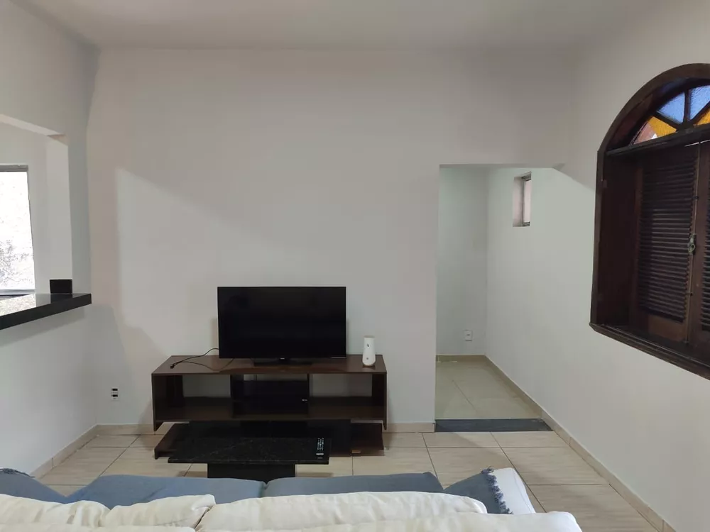 Casa à venda com 3 quartos, 360m² - Foto 8