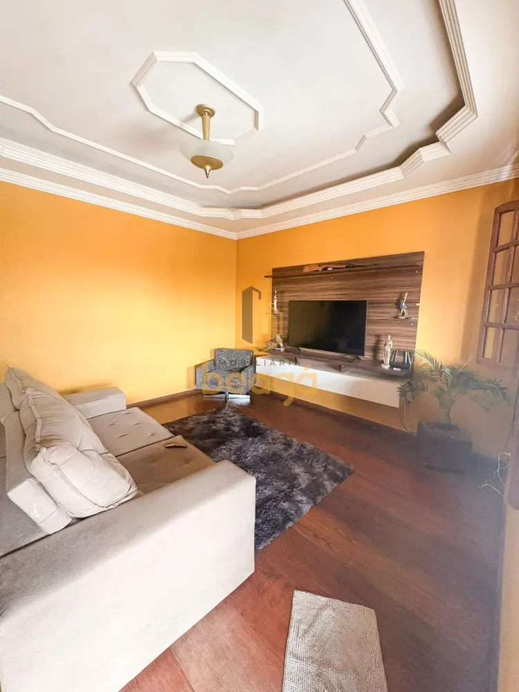 Casa, 3 quartos, 260 m² - Foto 2