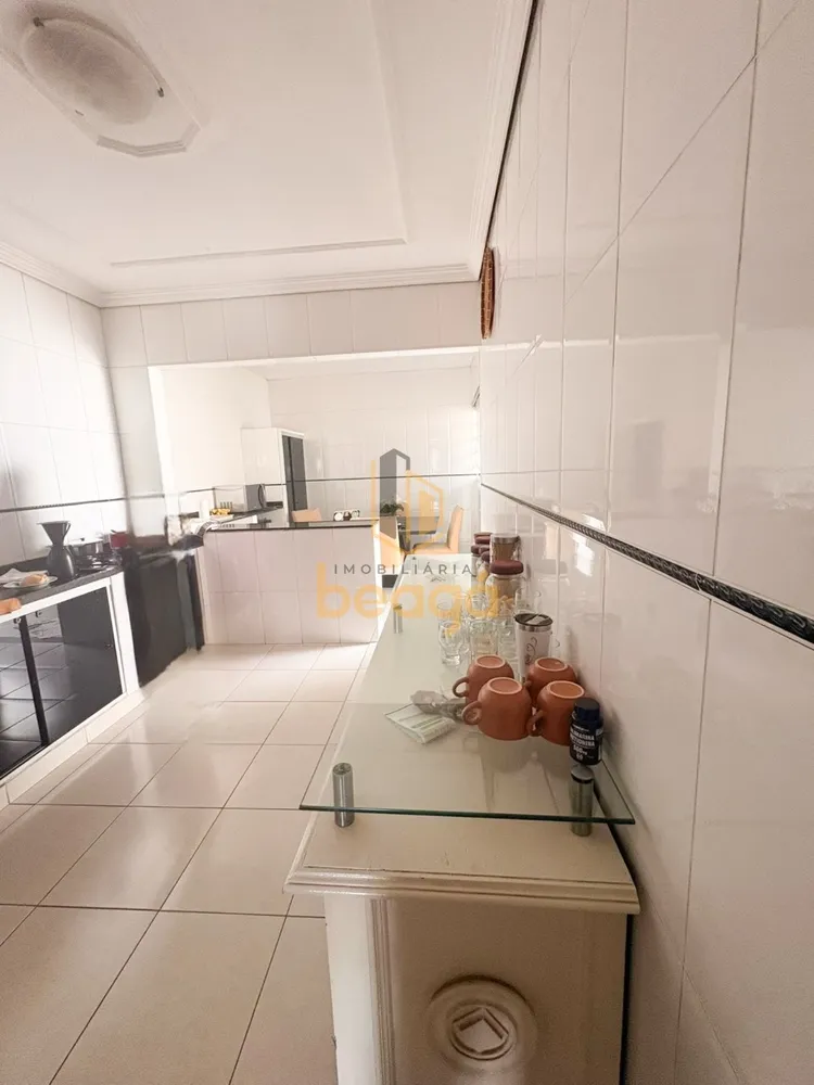 Casa, 3 quartos, 260 m² - Foto 9
