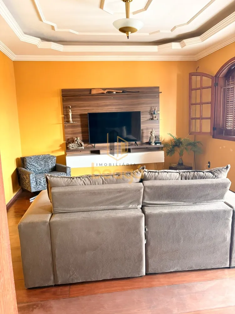 Casa, 3 quartos, 260 m² - Foto 2