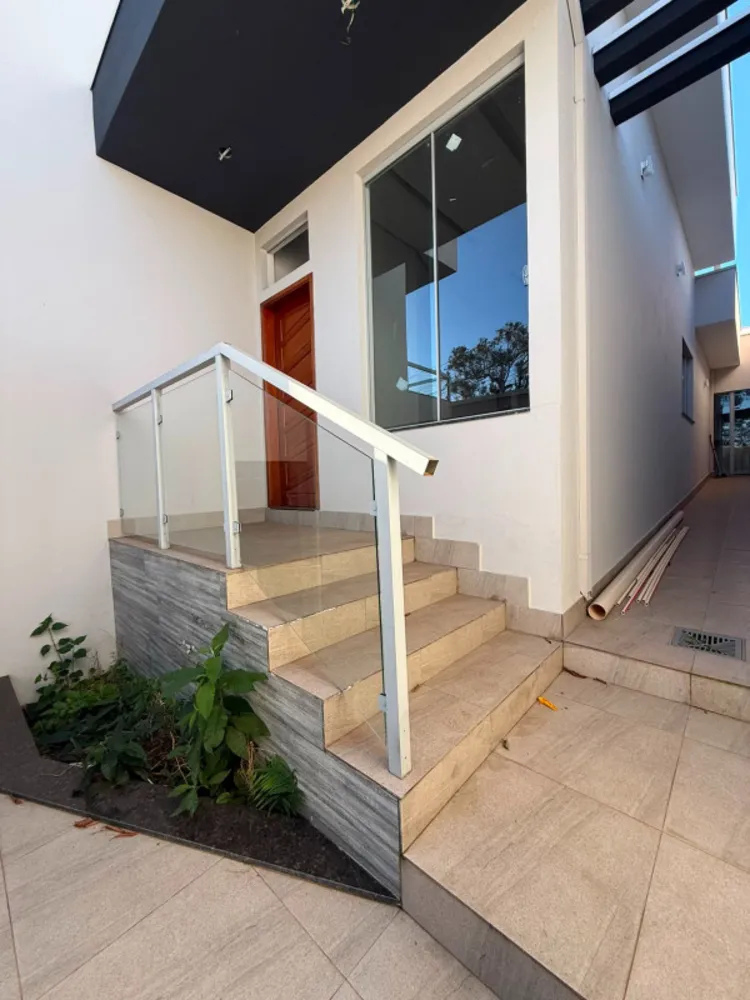 Casa, 3 quartos, 196 m² - Foto 1