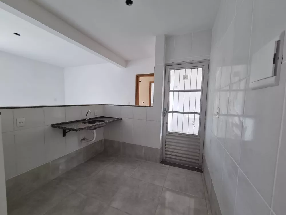 Apartamento à venda com 2 quartos, 65m² - Foto 3