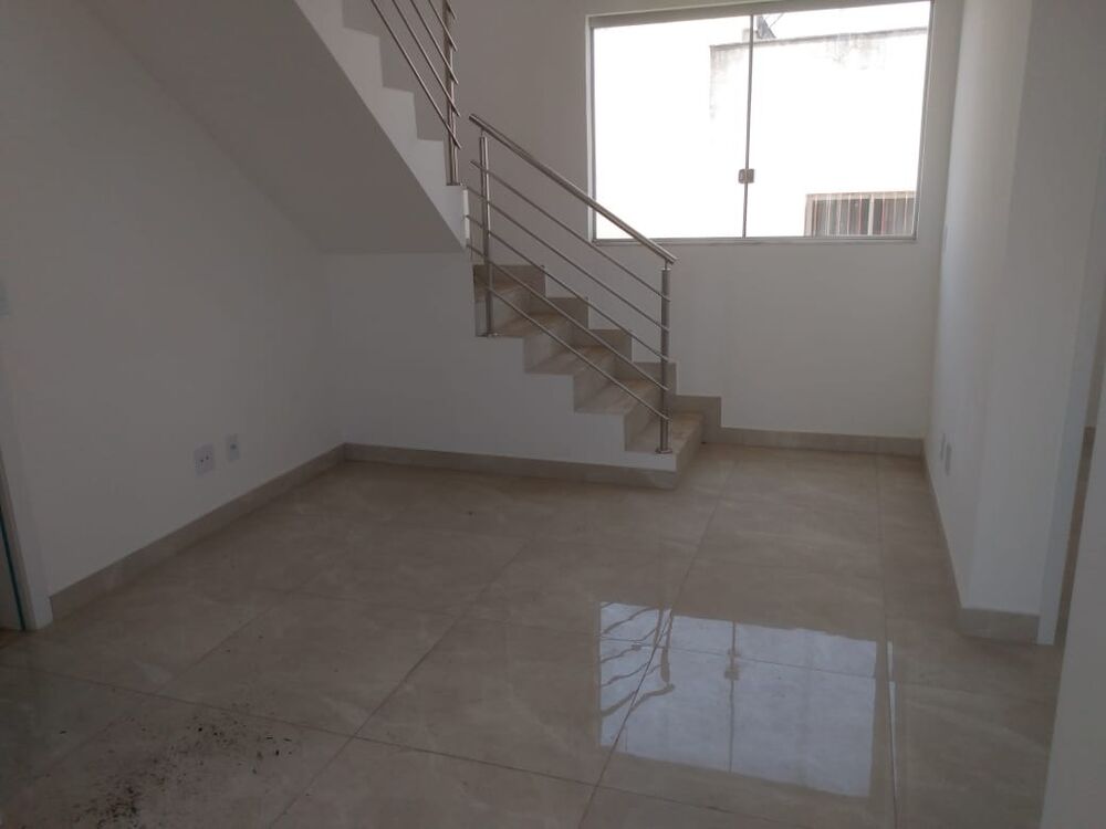 Cobertura à venda com 2 quartos, 86m² - Foto 2