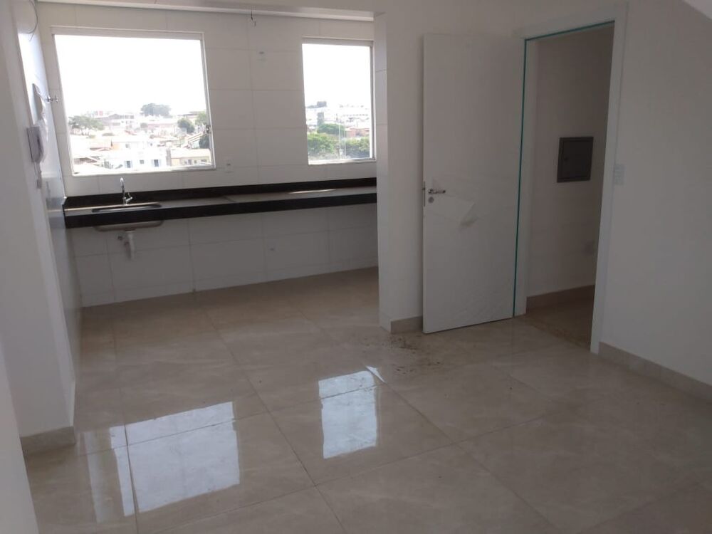 Cobertura à venda com 2 quartos, 86m² - Foto 1