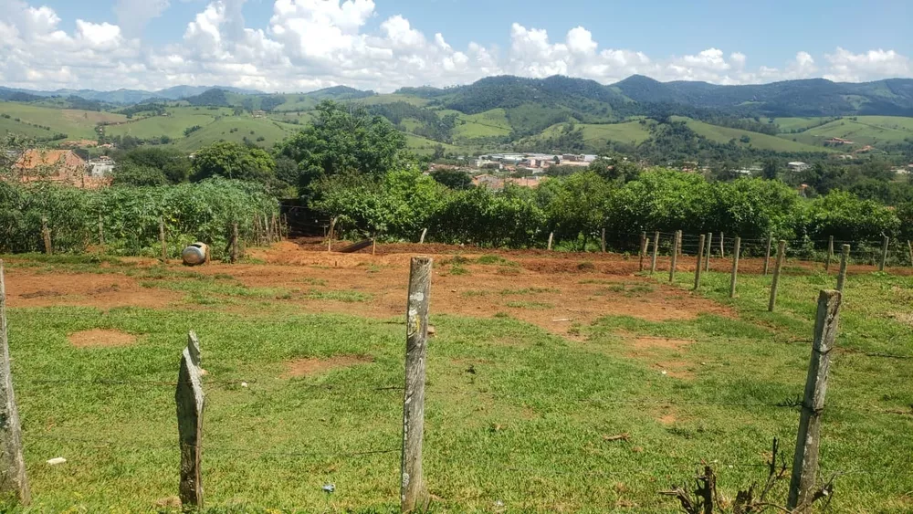 Terreno à venda, 200m² - Foto 1