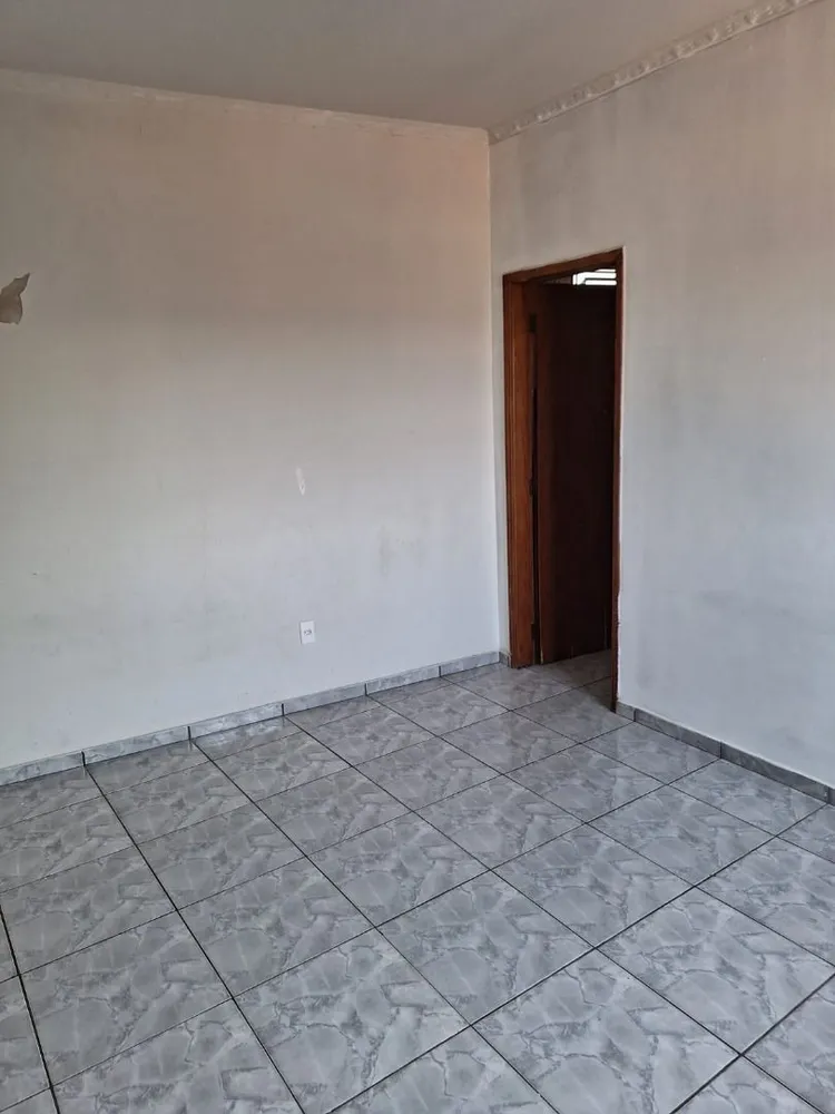 Casa, 5 quartos, 162 m² - Foto 3