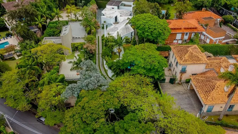 Casa, 4 quartos, 1550 m² - Foto 1