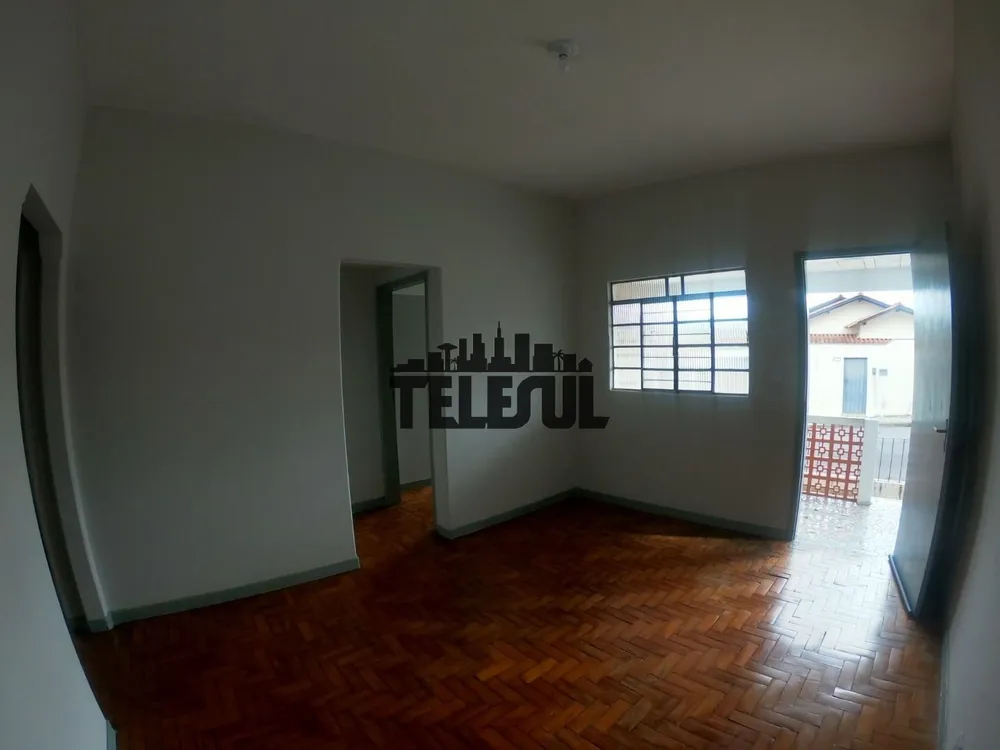 Casa, 3 quartos, 215 m² - Foto 1