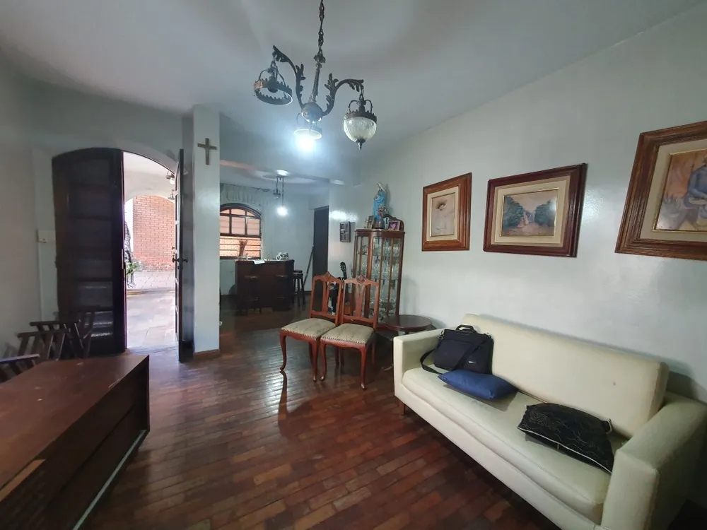 Casa, 4 quartos, 355 m² - Foto 1