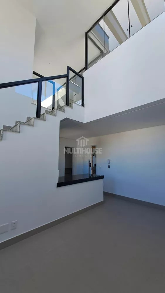 Apartamento à venda com 1 quarto, 97m² - Foto 2