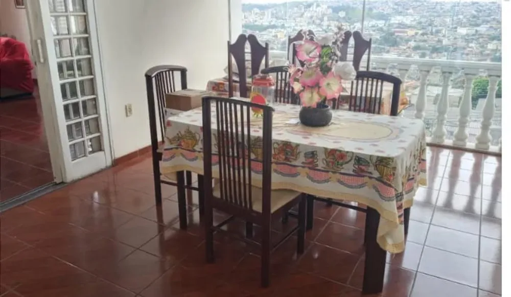 Casa, 4 quartos, 190 m² - Foto 1