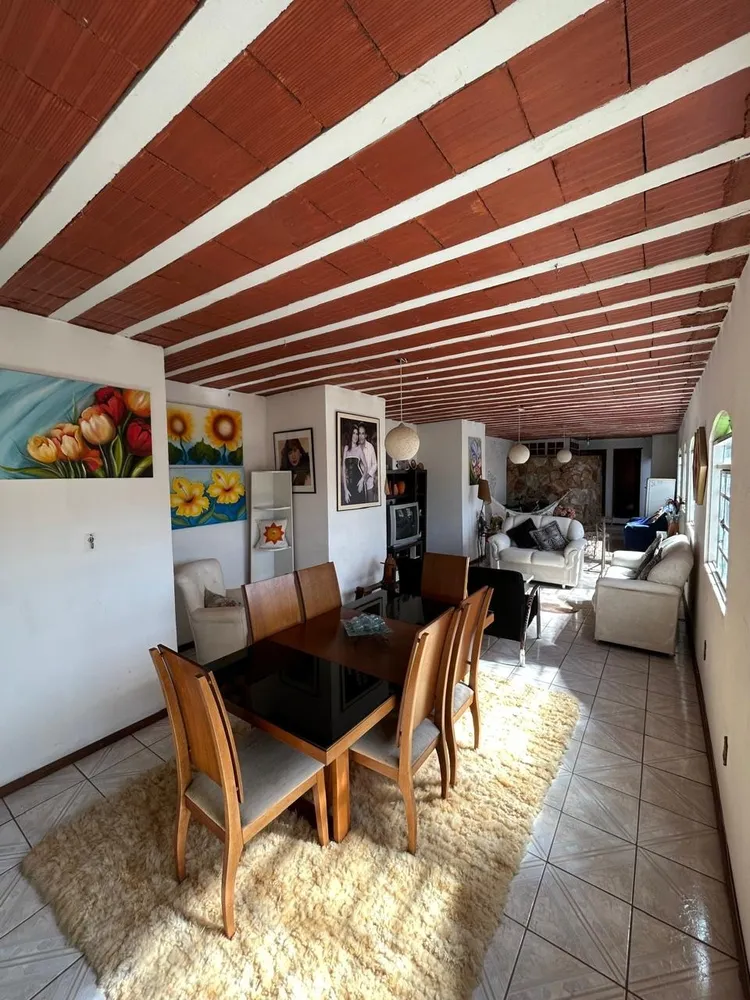Casa, 5 quartos, 140 m² - Foto 3