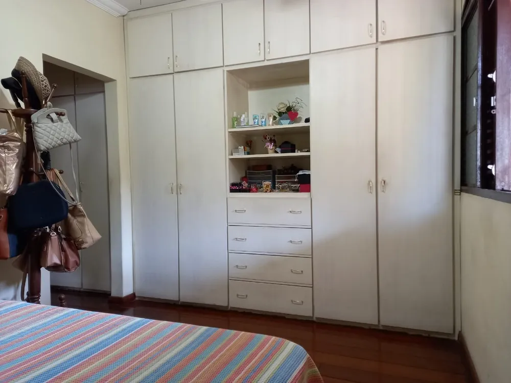 Casa, 3 quartos, 245 m² - Foto 14