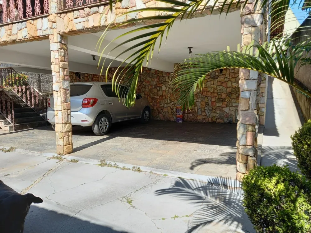 Casa, 3 quartos, 245 m² - Foto 2