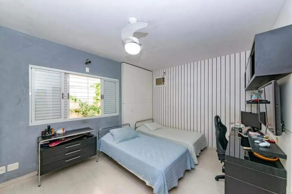 Casa, 4 quartos, 267 m² - Foto 8