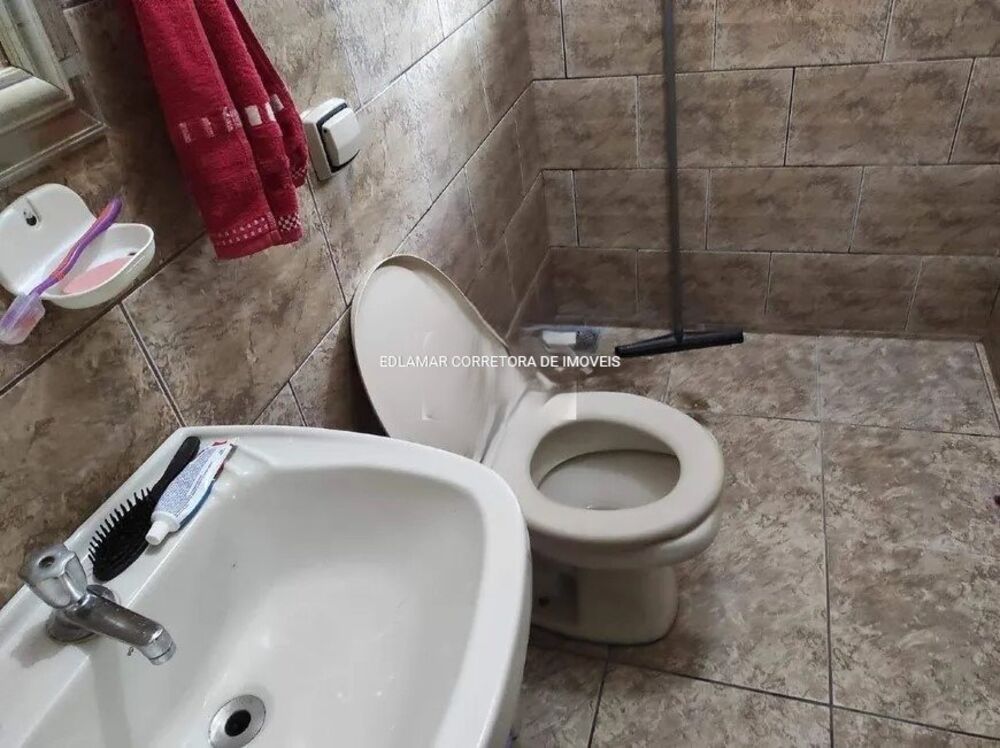 Casa à venda com 2 quartos, 360m² - Foto 6