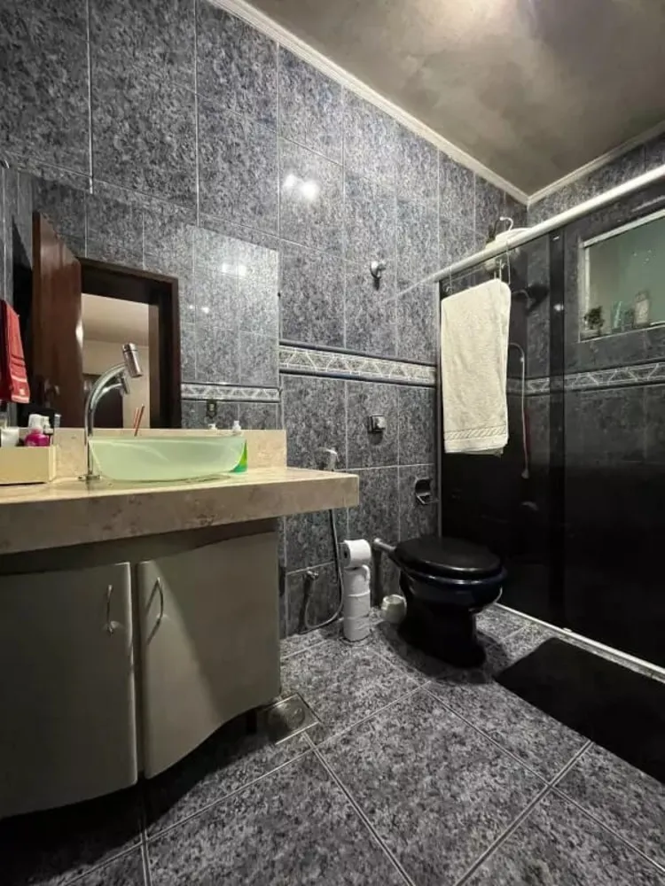 Casa, 3 quartos, 253 m² - Foto 2