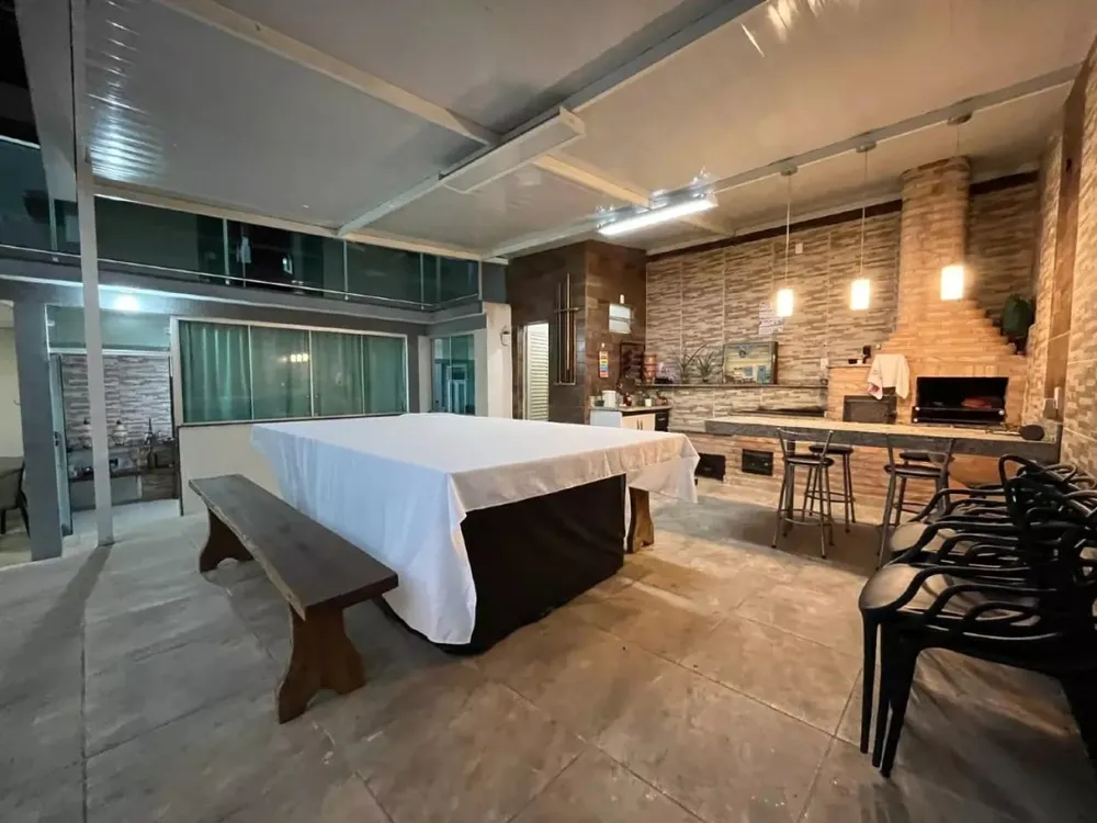 Casa, 3 quartos, 253 m² - Foto 3