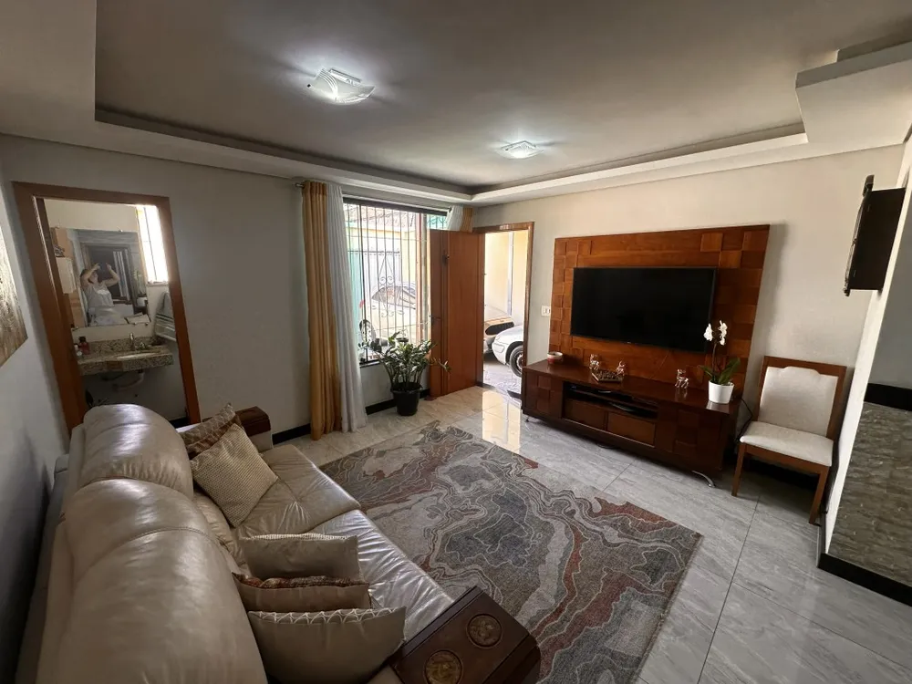 Casa, 3 quartos, 198 m² - Foto 2