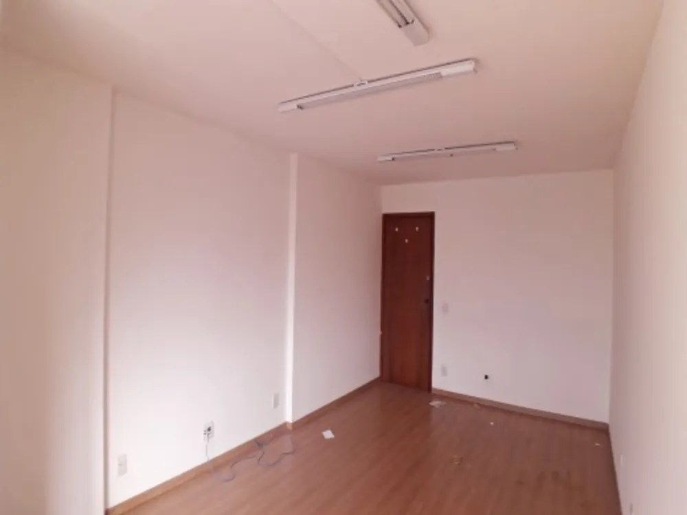 Sala-Conjunto, 600 m² - Foto 1