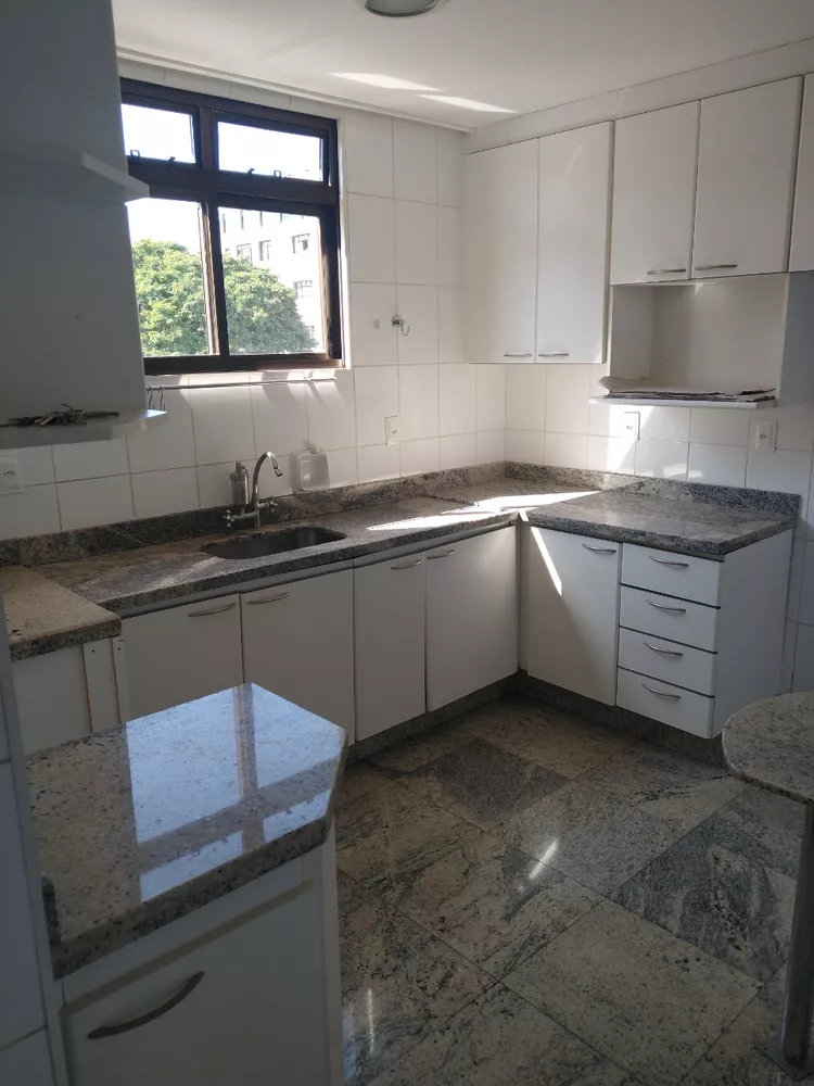 Apartamento à venda com 4 quartos, 130m² - Foto 3