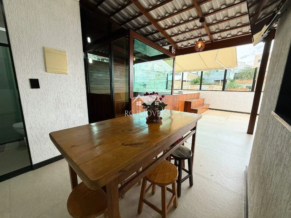 Casa, 3 quartos, 198 m² - Foto 3