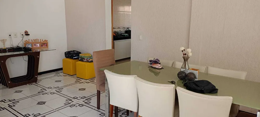 Casa, 4 quartos, 300 m² - Foto 1