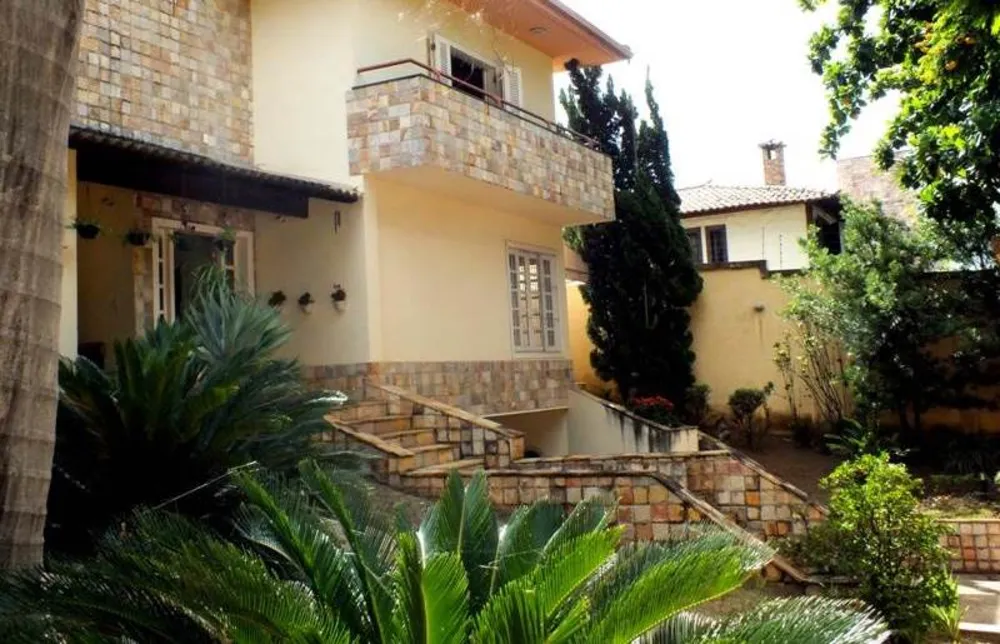 Casa, 7 quartos, 615 m² - Foto 1