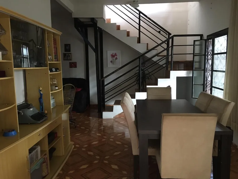 Casa, 6 quartos, 160 m² - Foto 6