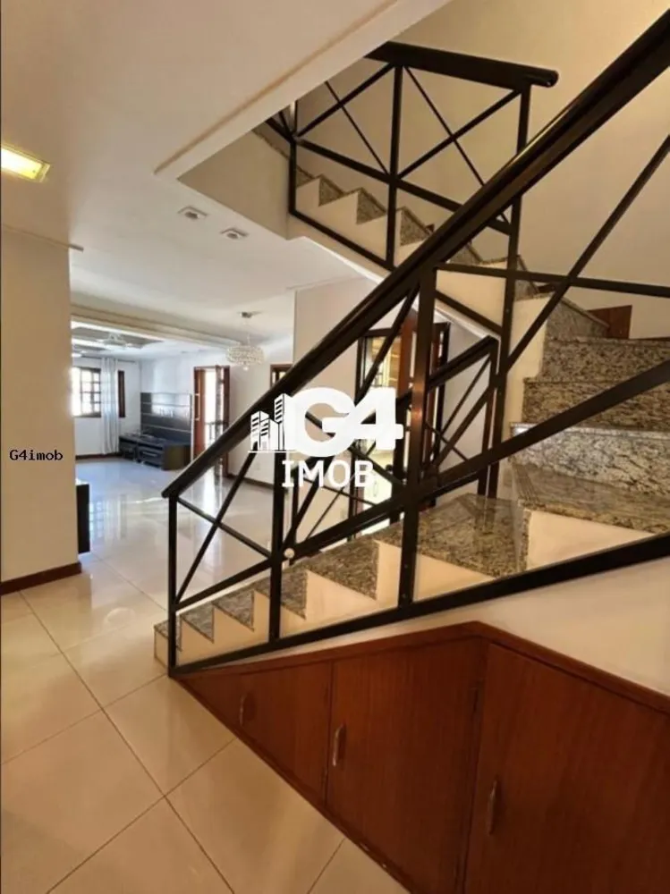Casa, 5 quartos, 360 m² - Foto 1