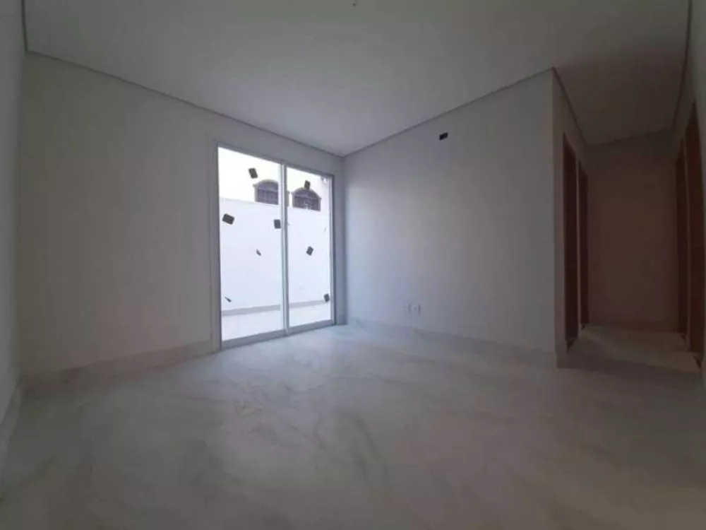 Apartamento à venda com 3 quartos, 158m² - Foto 4