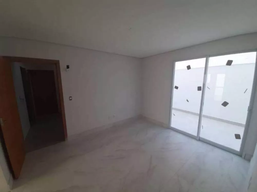 Apartamento à venda com 3 quartos, 158m² - Foto 2