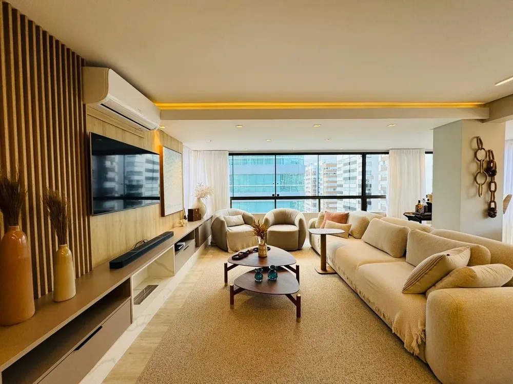 Apartamento, 3 quartos, 147 m² - Foto 1