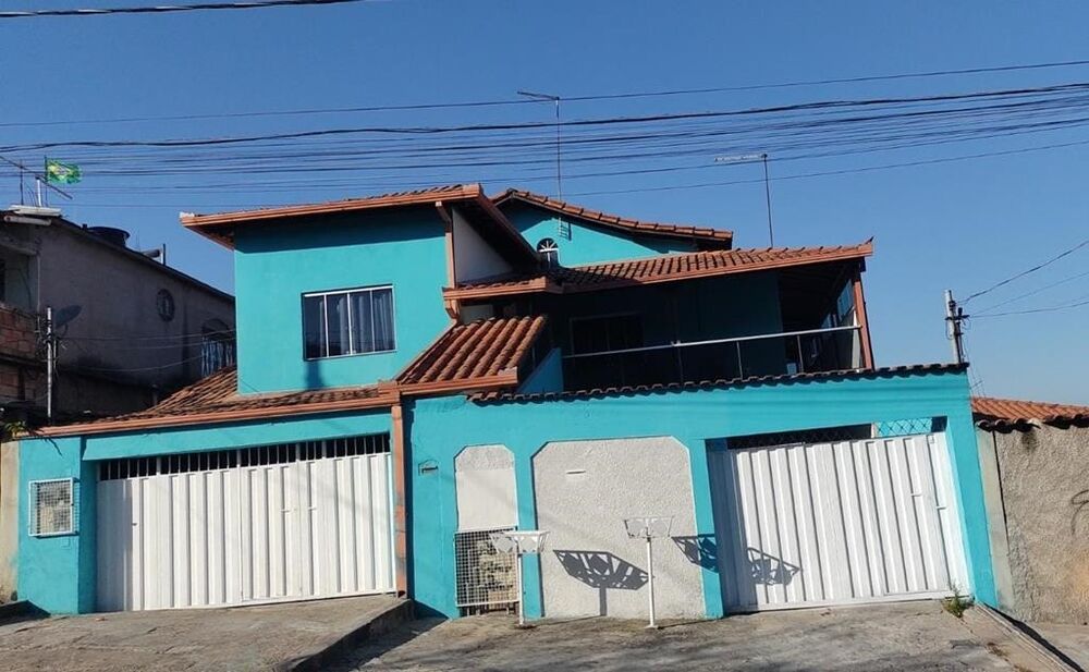 Casa à venda com 3 quartos, 200m² - Foto 2