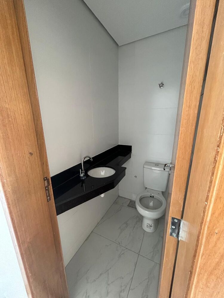 Casa à venda com 2 quartos, 68m² - Foto 6