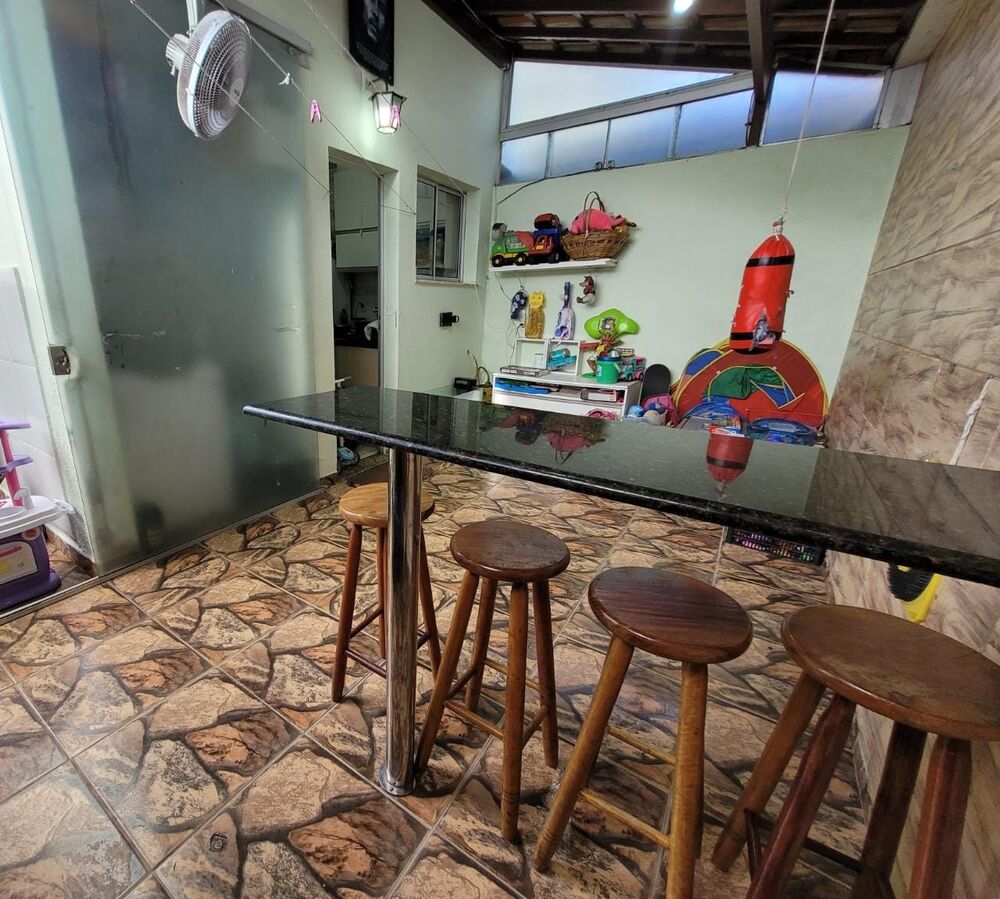 Casa à venda com 2 quartos, 55m² - Foto 6