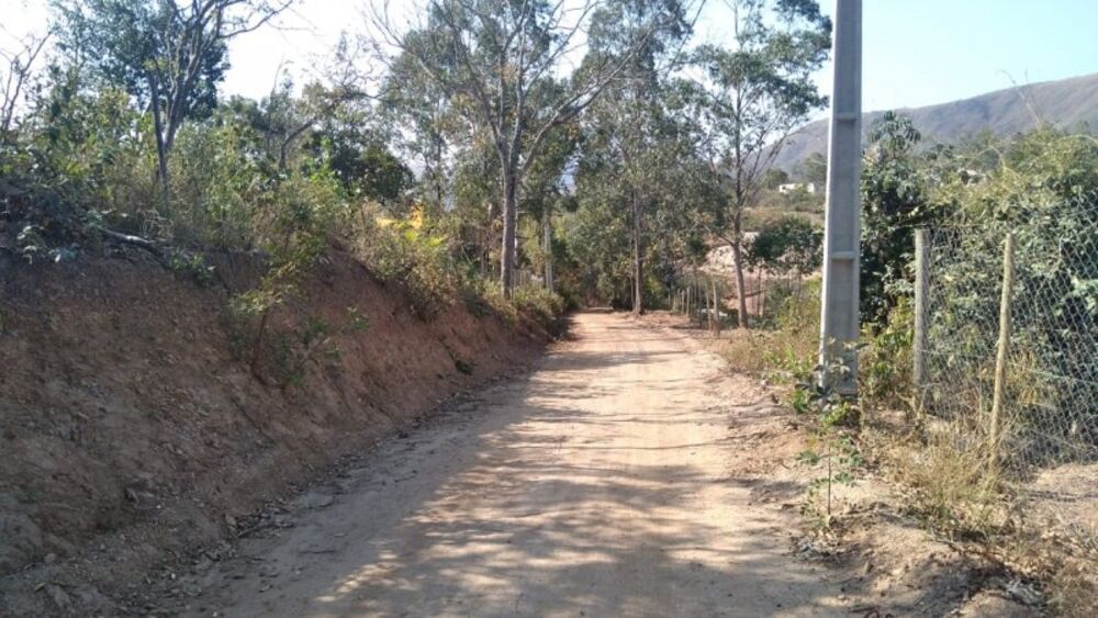 Chácara à venda com 1 quarto, 1000m² - Foto 2